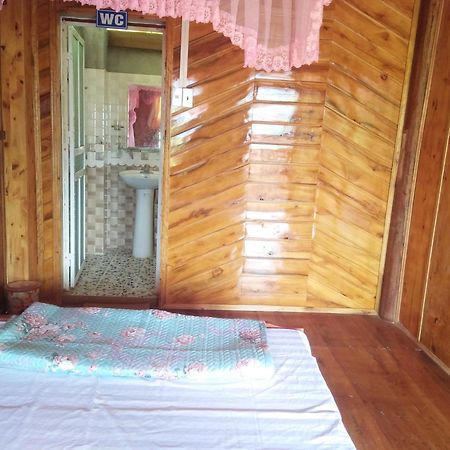 Tran Xuan Homestay Ba Be Village Quarto foto