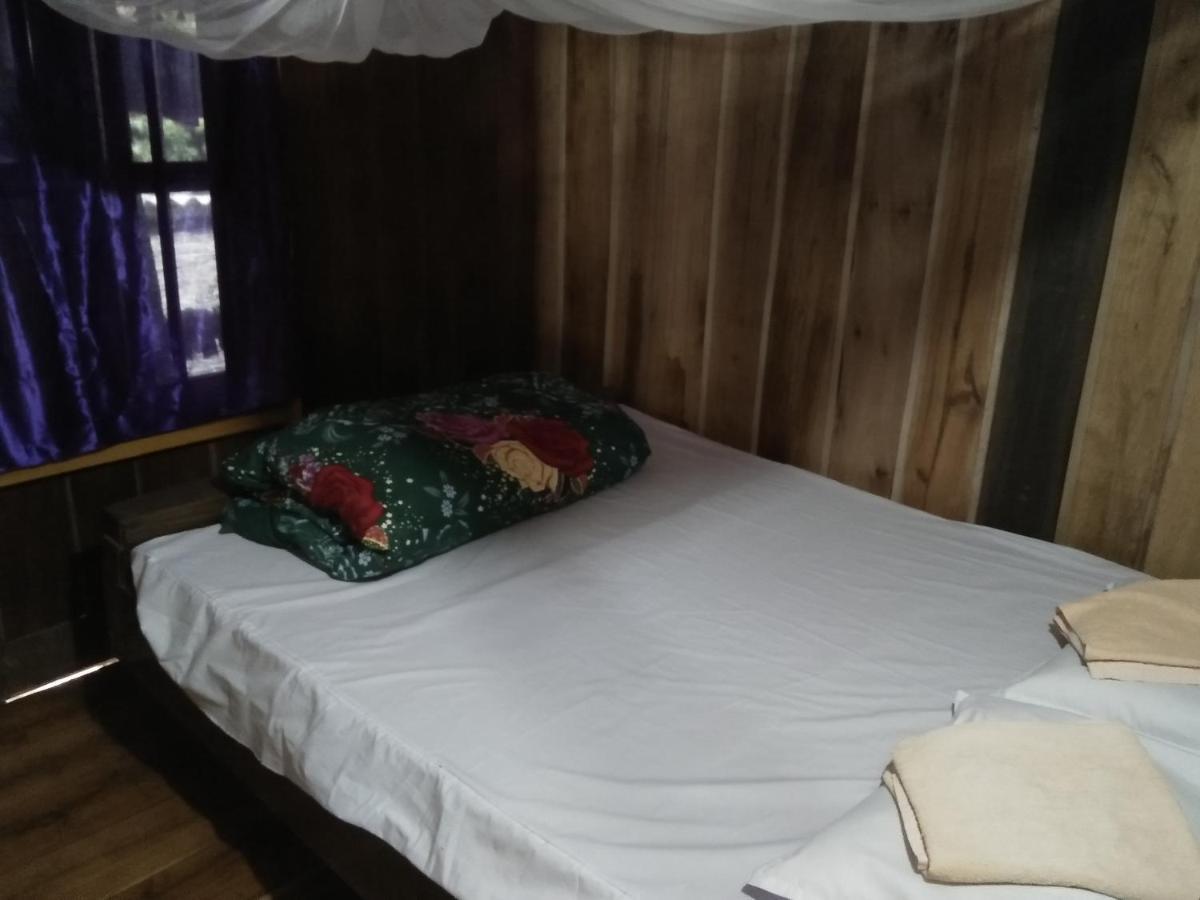 Tran Xuan Homestay Ba Be Village Quarto foto