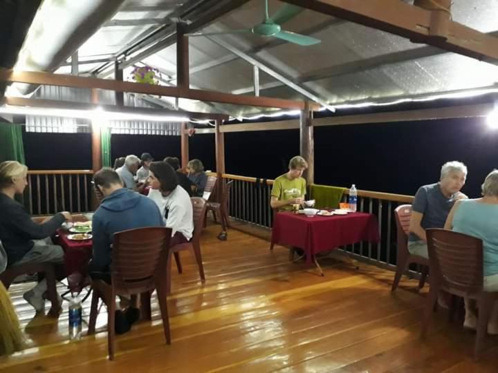 Tran Xuan Homestay Ba Be Village Exterior foto