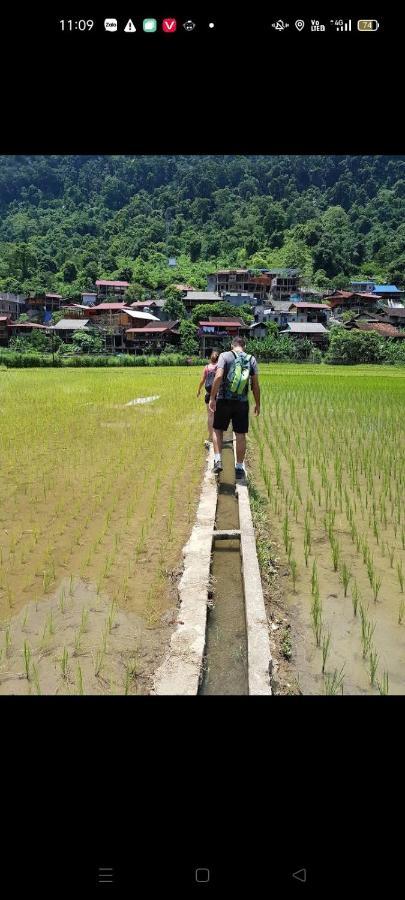 Tran Xuan Homestay Ba Be Village Exterior foto