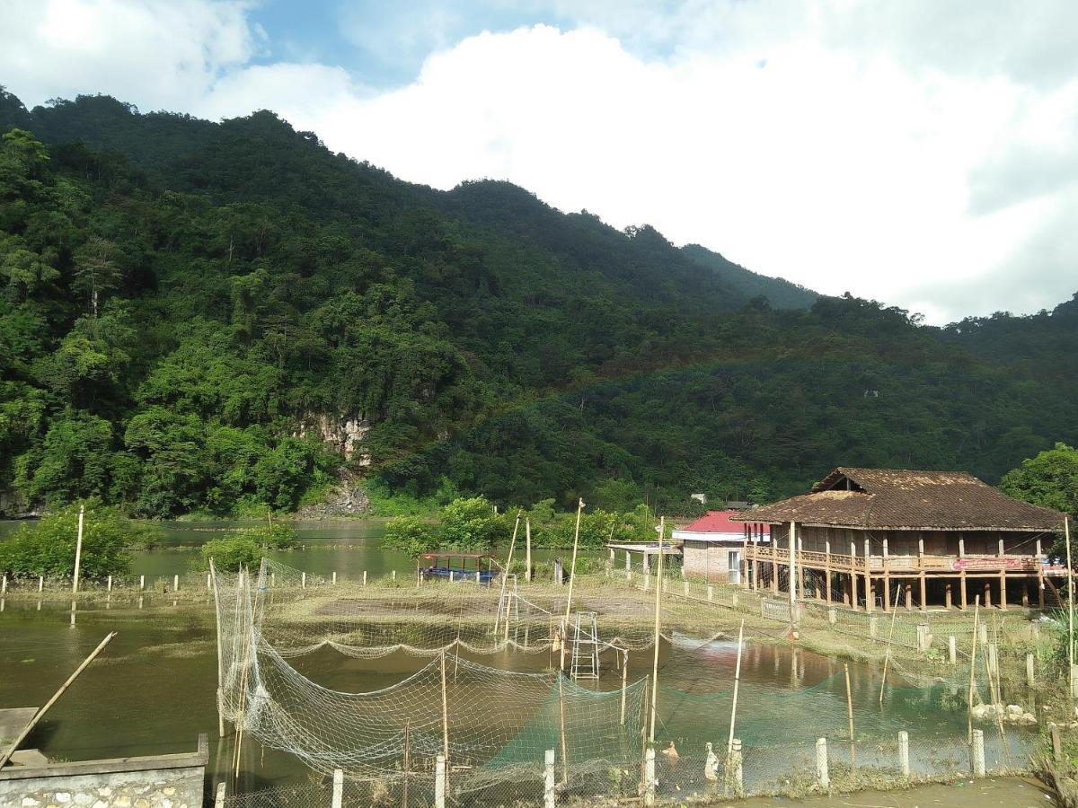 Tran Xuan Homestay Ba Be Village Exterior foto